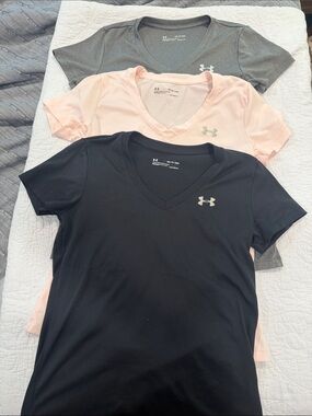 Under Armour Short Sleeve V-Neck Tee Trio - Black, Pink, Gray